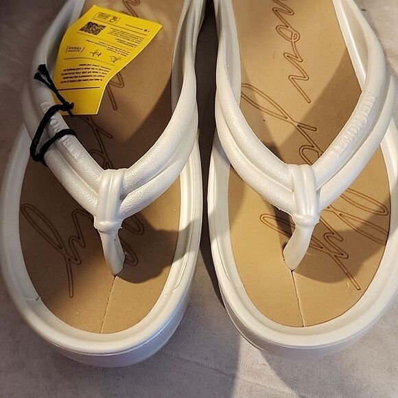 Lemon Jelly summer sandles 9.5 NWT - Picture 2 of 6